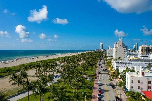 Leslie Hotel image 6